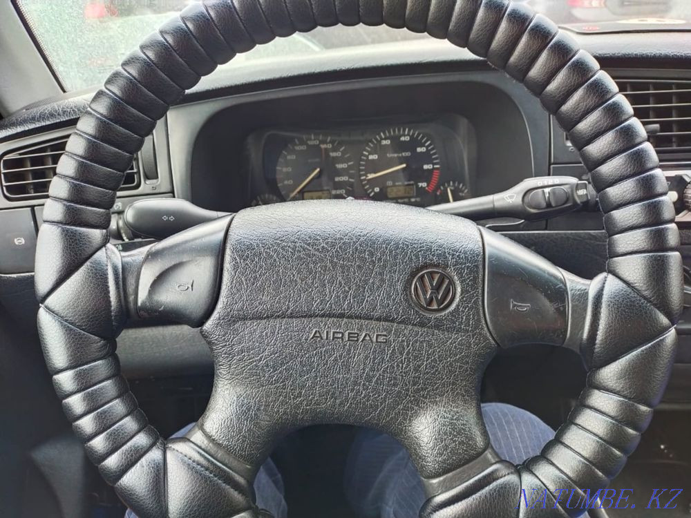 Volkswagen Golf 3 Astana - photo 8