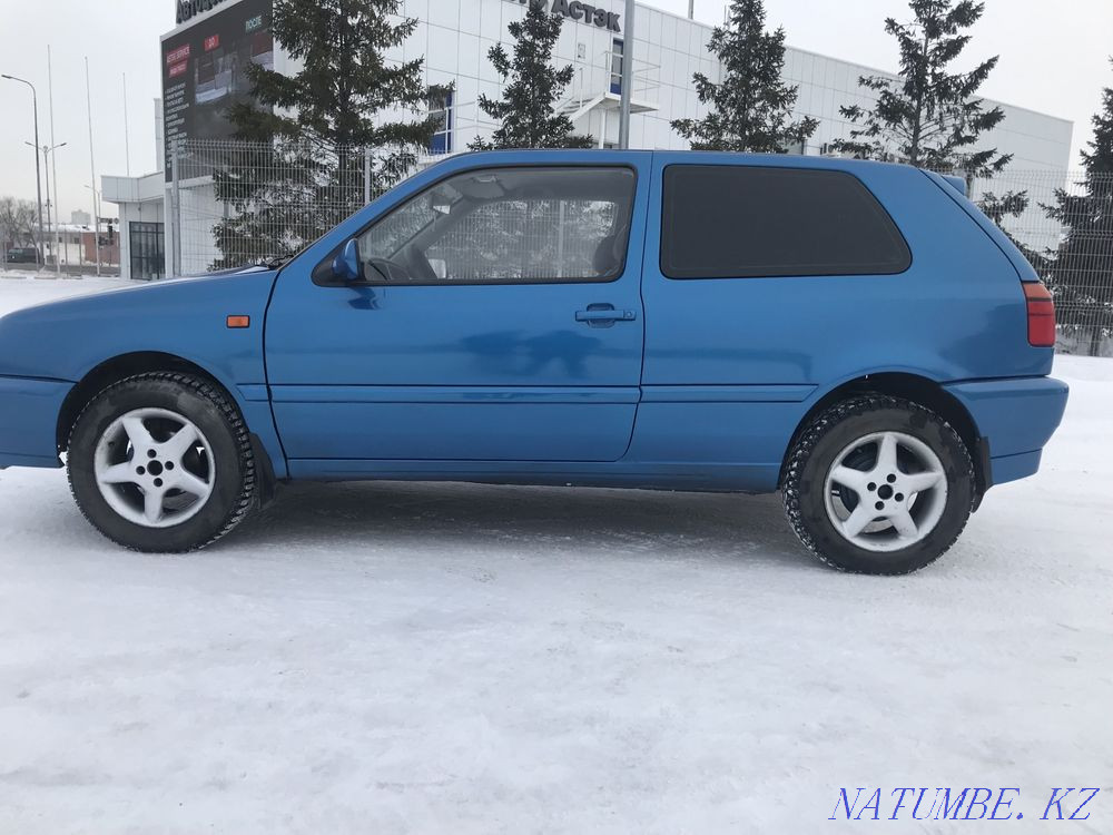 Volkswagen Golf 1993 ж  Астана - изображение 4