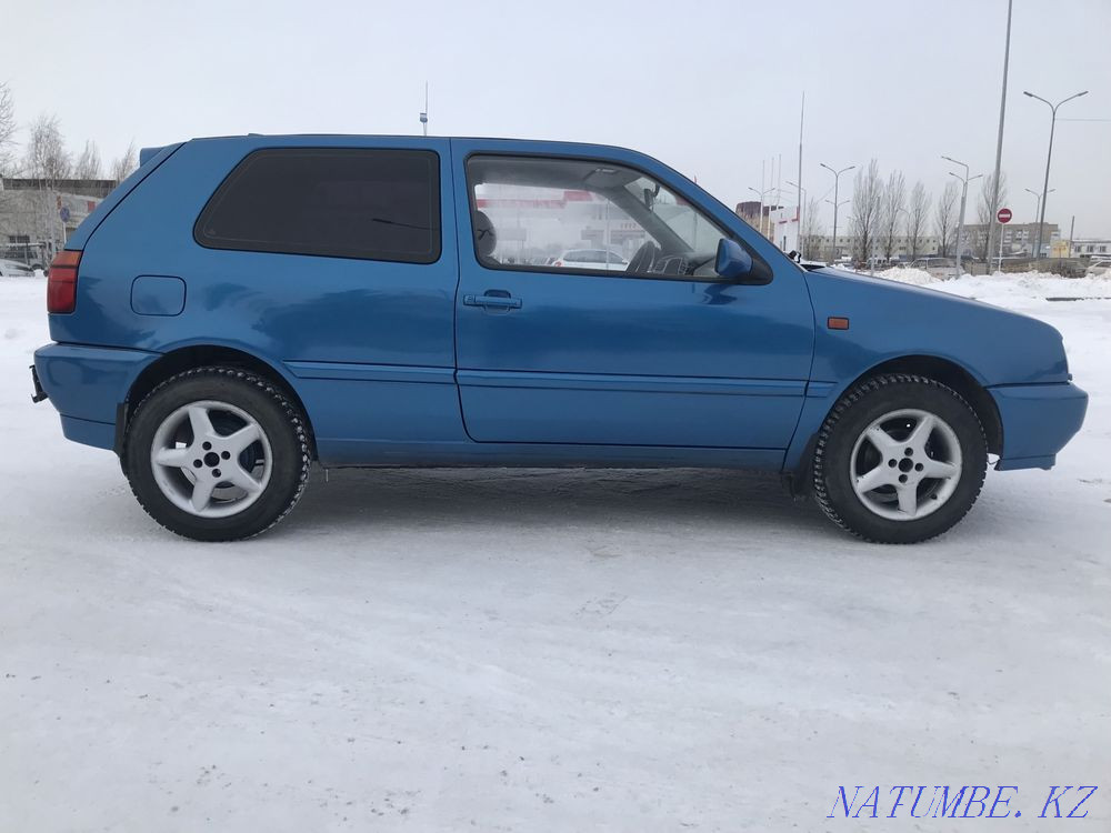 Volkswagen Golf 1993 ж  Астана - изображение 7