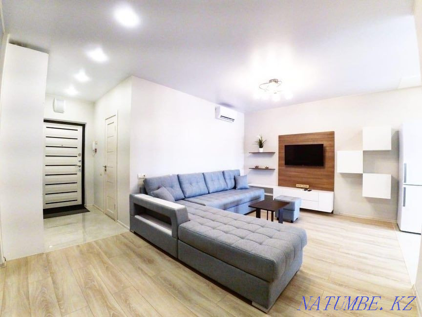 Двухкомнатная посуточно  Астана - изображение 1