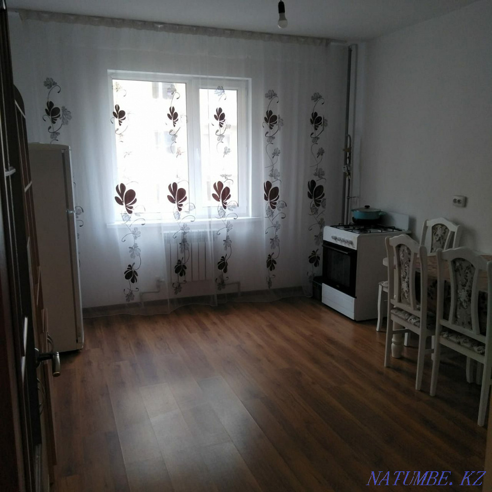 Екі бөлмелі пәтер күнделікті жалға беріледі   Алматы - изображение 8