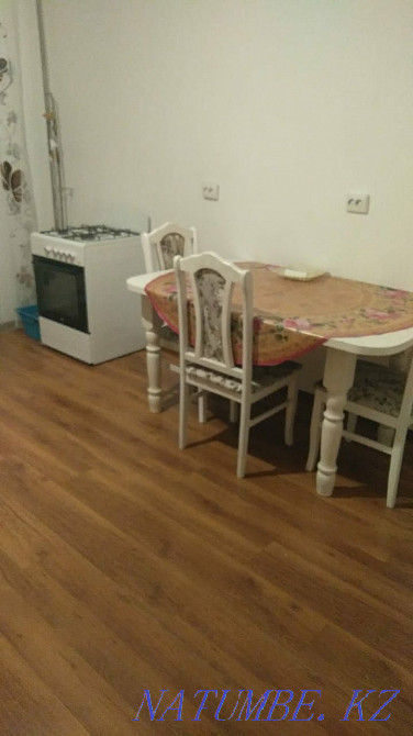 Екі бөлмелі пәтер күнделікті жалға беріледі   Алматы - изображение 3
