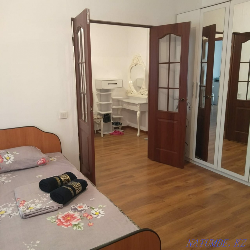 Екі бөлмелі пәтер күнделікті жалға беріледі   Алматы - изображение 1