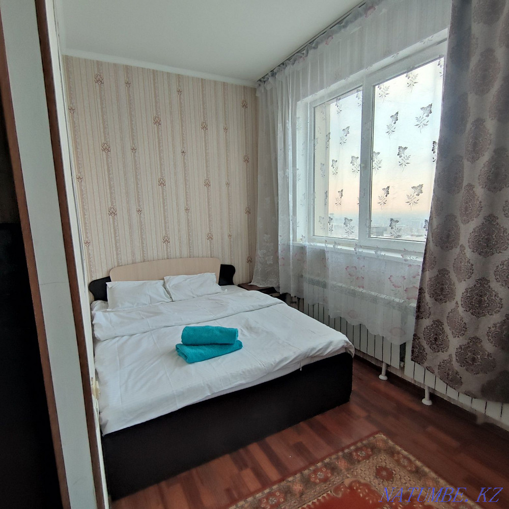 Екі бөлмелі пәтер күнделікті жалға беріледі   Алматы - изображение 1
