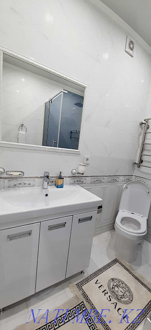 Екі бөлмелі пәтер күнделікті жалға беріледі   Алматы - изображение 8