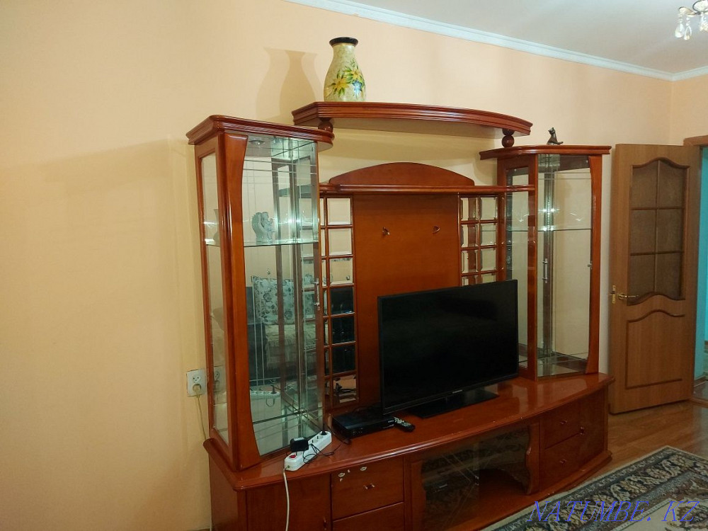 Екі бөлмелі пәтер күнделікті жалға беріледі   Алматы - изображение 4