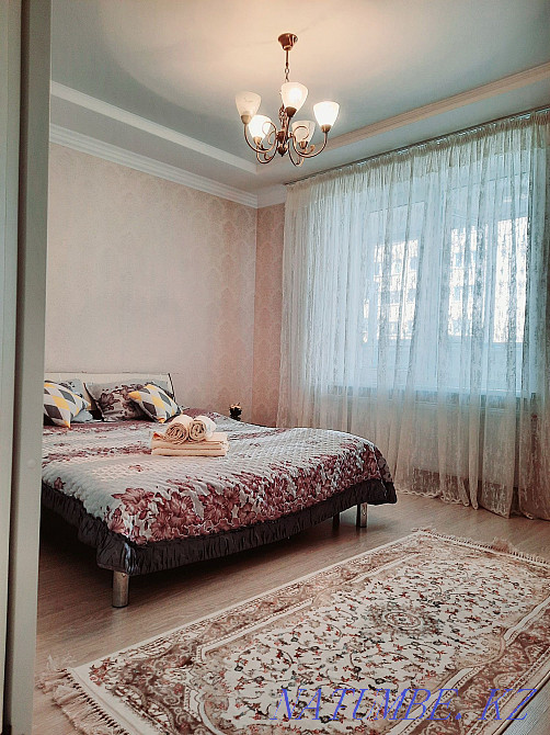 Екі бөлмелі пәтер күнделікті жалға беріледі   Алматы - изображение 5