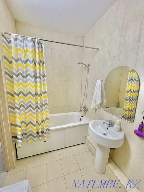 Двухкомнатная посуточно  Алматы - изображение 9