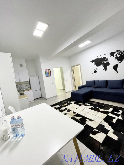 Двухкомнатная посуточно  Алматы - изображение 2