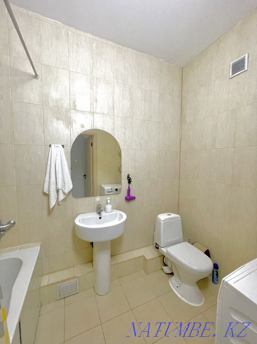 Двухкомнатная посуточно  Алматы - изображение 10