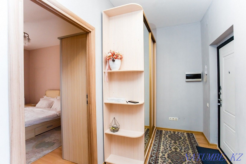 Екі бөлмелі пәтер күнделікті жалға беріледі   Алматы - изображение 13