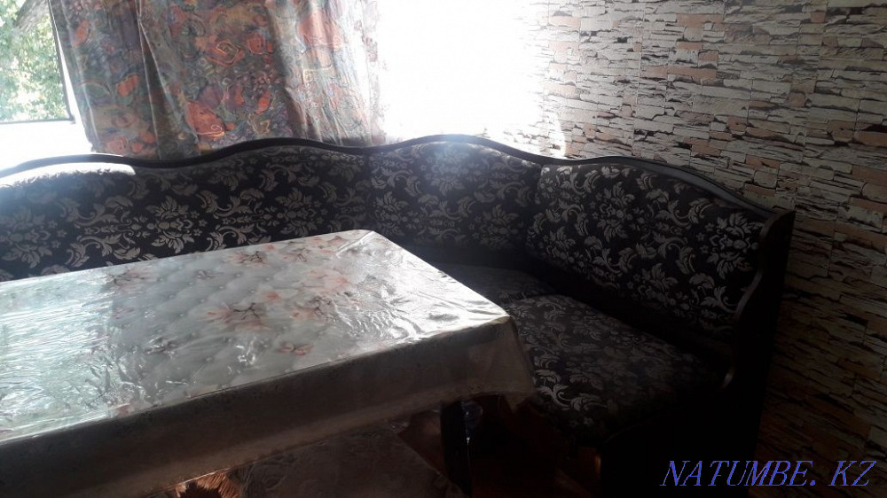 Екі бөлмелі пәтер күнделікті жалға беріледі   Алматы - изображение 2