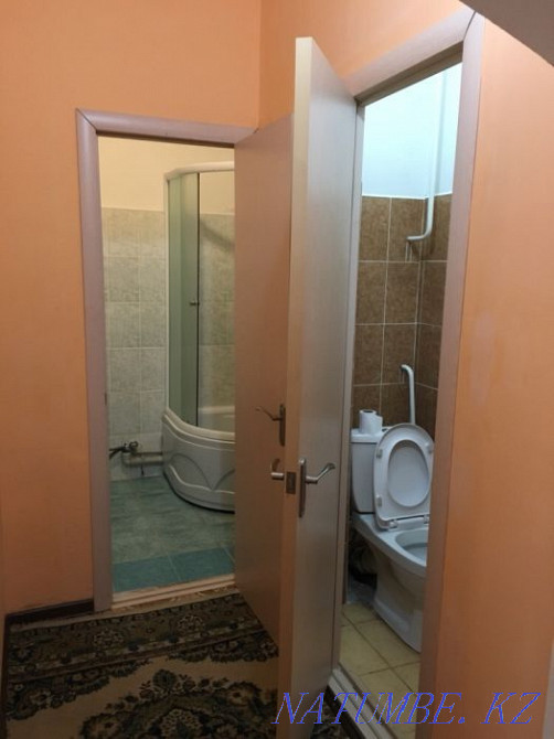 Екі бөлмелі пәтер күнделікті жалға беріледі   Алматы - изображение 2