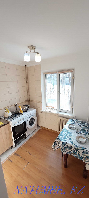 Екі бөлмелі пәтер күнделікті жалға беріледі   Алматы - изображение 3