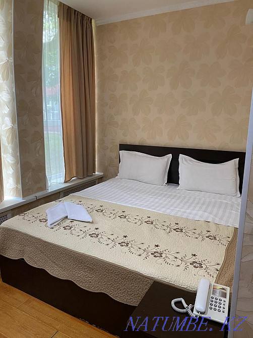 Екі бөлмелі пәтер күнделікті жалға беріледі   Алматы - изображение 1