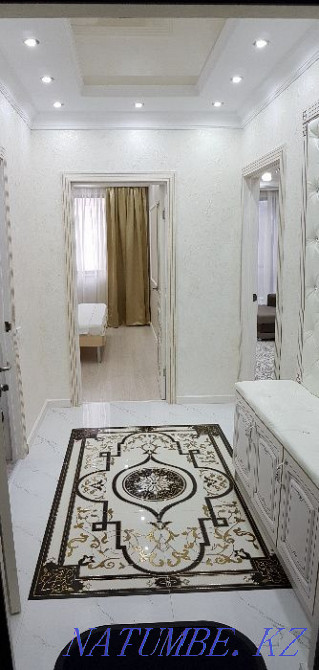 Екі бөлмелі пәтер күнделікті жалға беріледі   Алматы - изображение 3