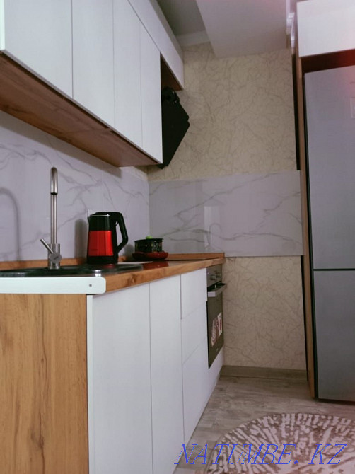 Екі бөлмелі пәтер күнделікті жалға беріледі   Алматы - изображение 5