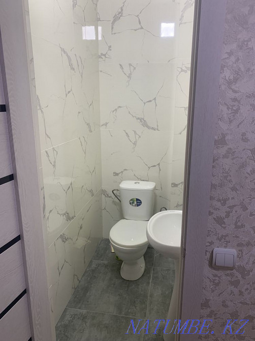 Екі бөлмелі пәтер күнделікті жалға беріледі   Алматы - изображение 3