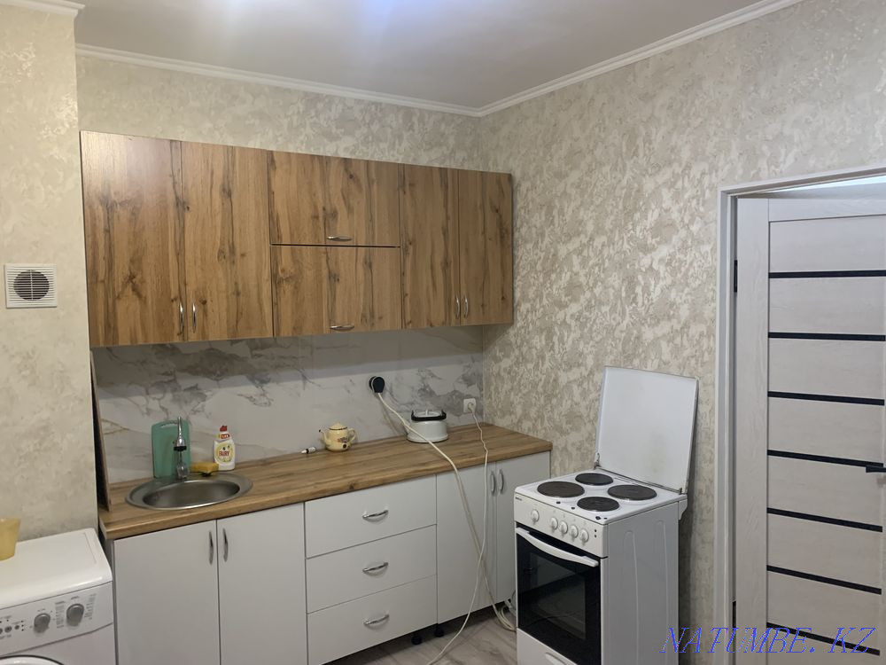 Екі бөлмелі пәтер күнделікті жалға беріледі   Алматы - изображение 4