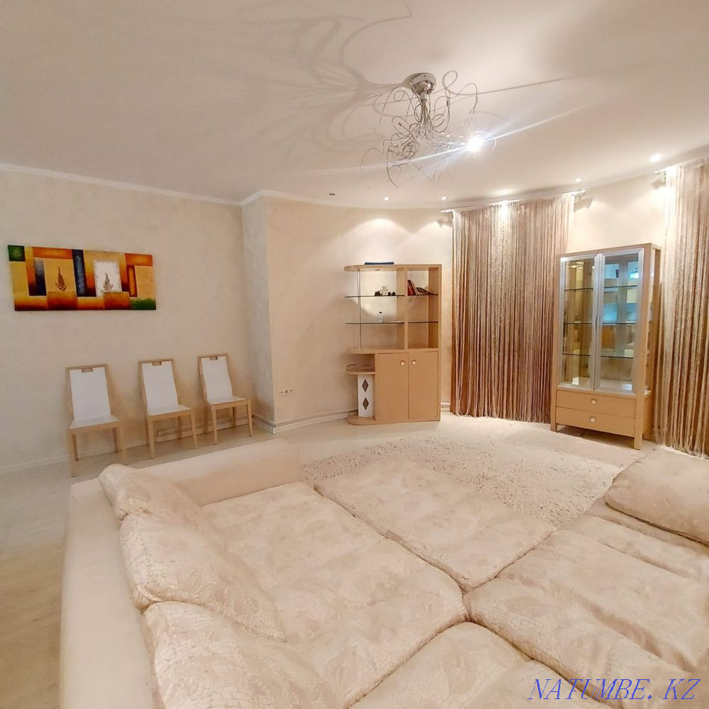 Екі бөлмелі пәтер күнделікті жалға беріледі   Алматы - изображение 2