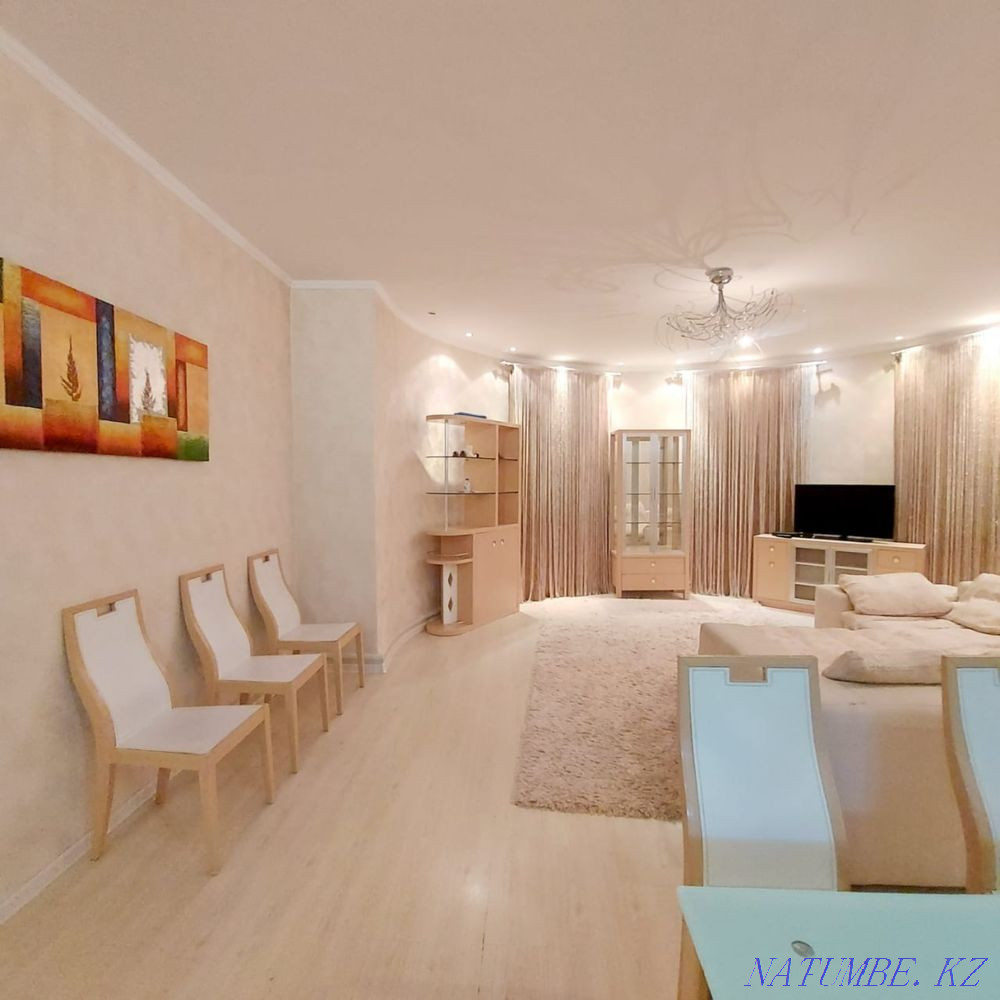 Екі бөлмелі пәтер күнделікті жалға беріледі   Алматы - изображение 3