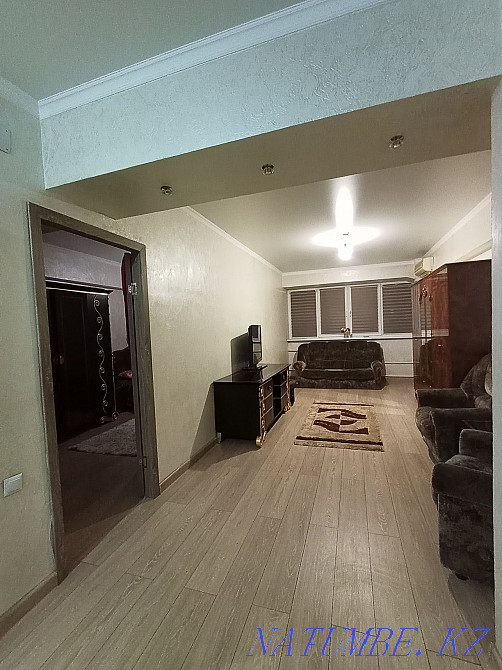 Екі бөлмелі пәтер күнделікті жалға беріледі   Алматы - изображение 5