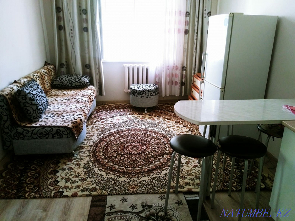 Екі бөлмелі пәтер күнделікті жалға беріледі   Алматы - изображение 5