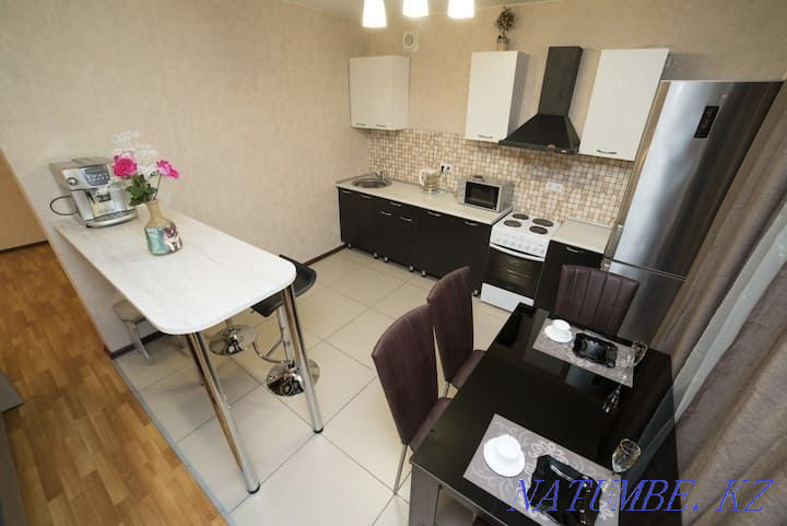 Екі бөлмелі пәтер күнделікті жалға беріледі   Алматы - изображение 3