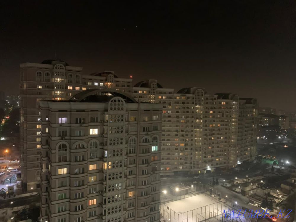 Екі бөлмелі пәтер күнделікті жалға беріледі   Алматы - изображение 11