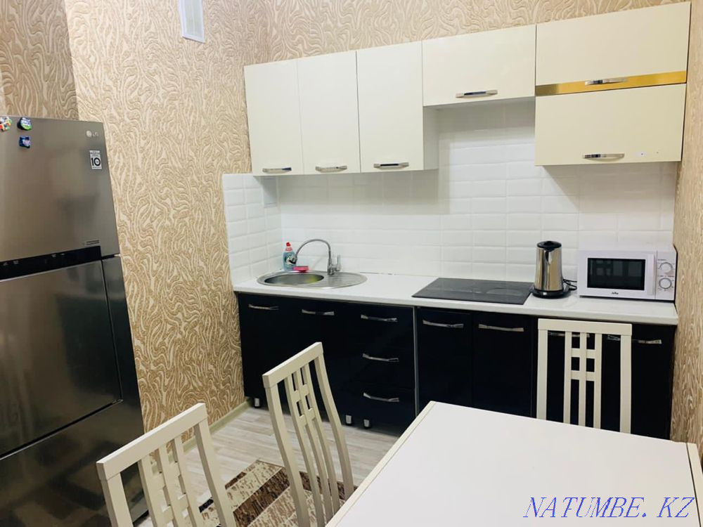Екі бөлмелі пәтер күнделікті жалға беріледі   Алматы - изображение 6