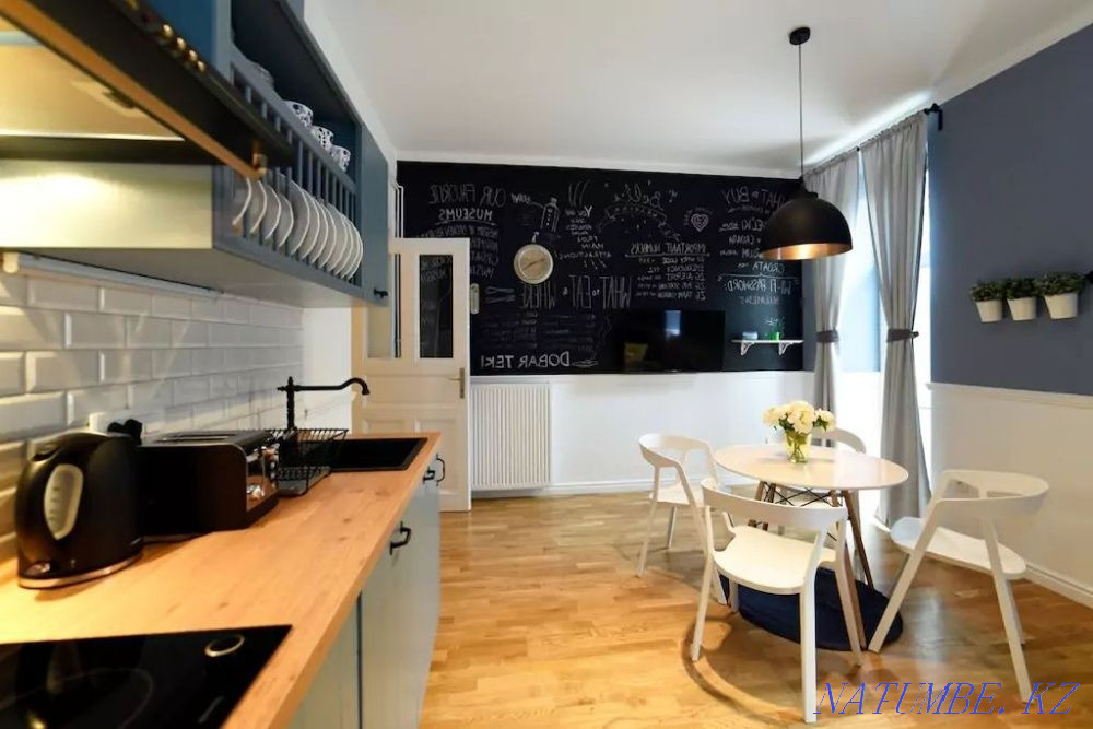 Двухкомнатная посуточно  Алматы - изображение 7