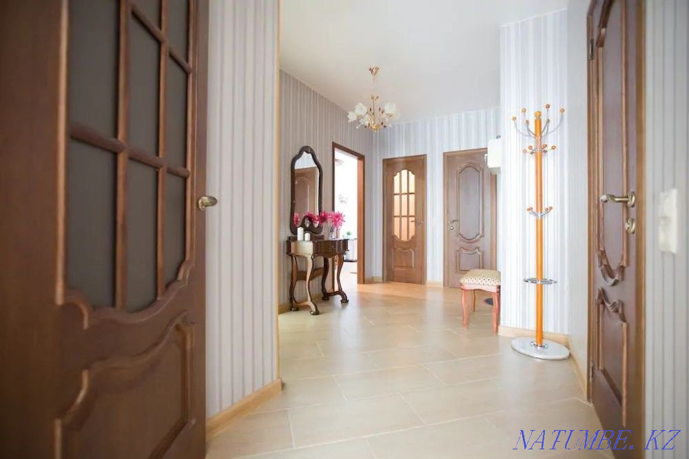 Екі бөлмелі пәтер күнделікті жалға беріледі   Алматы - изображение 7