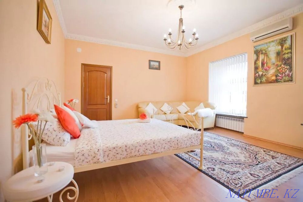 Екі бөлмелі пәтер күнделікті жалға беріледі   Алматы - изображение 2