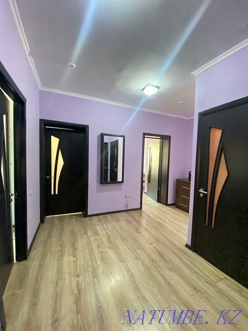 Екі бөлмелі пәтер күнделікті жалға беріледі   Алматы - изображение 5