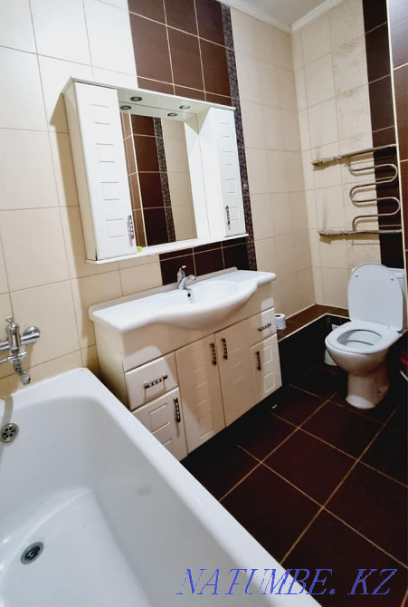 Двухкомнатная посуточно  Алматы - изображение 4