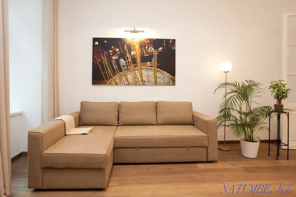 Двухкомнатная посуточно  Алматы - изображение 1