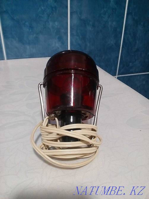 винтажный красный фонарик Алматы - изображение 3