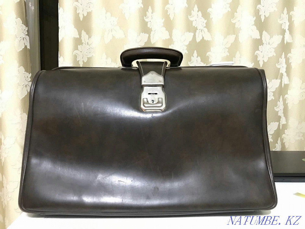 Кожаный портфель Алматы - изображение 1