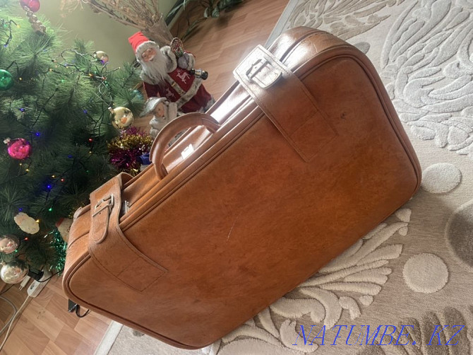 USSR suitcase Almaty - photo 1