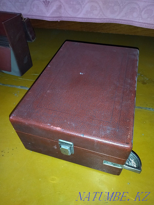 Патефон Грампласттрест (Коломенский завод) Алматы - изображение 2