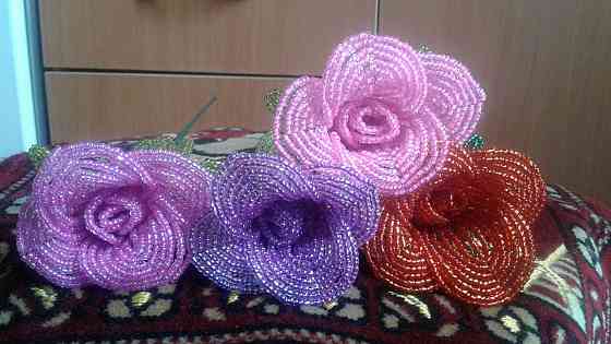 Срочно продаю розы из бисера. Almaty