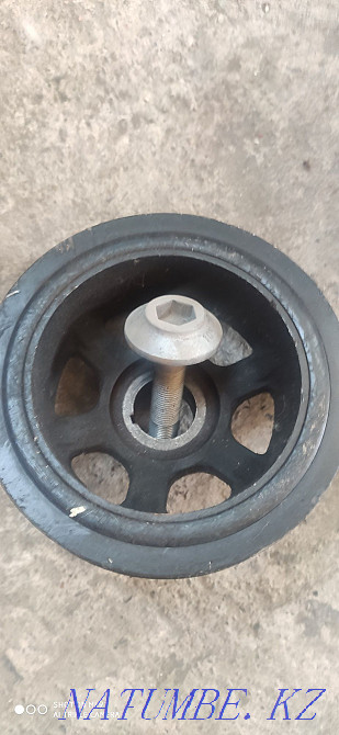 шкив иінді білігі W 272 Merc  Алматы - изображение 1