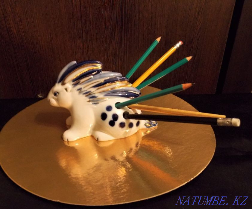 Дикобраз — фарфоровая карандашница Алматы - изображение 1