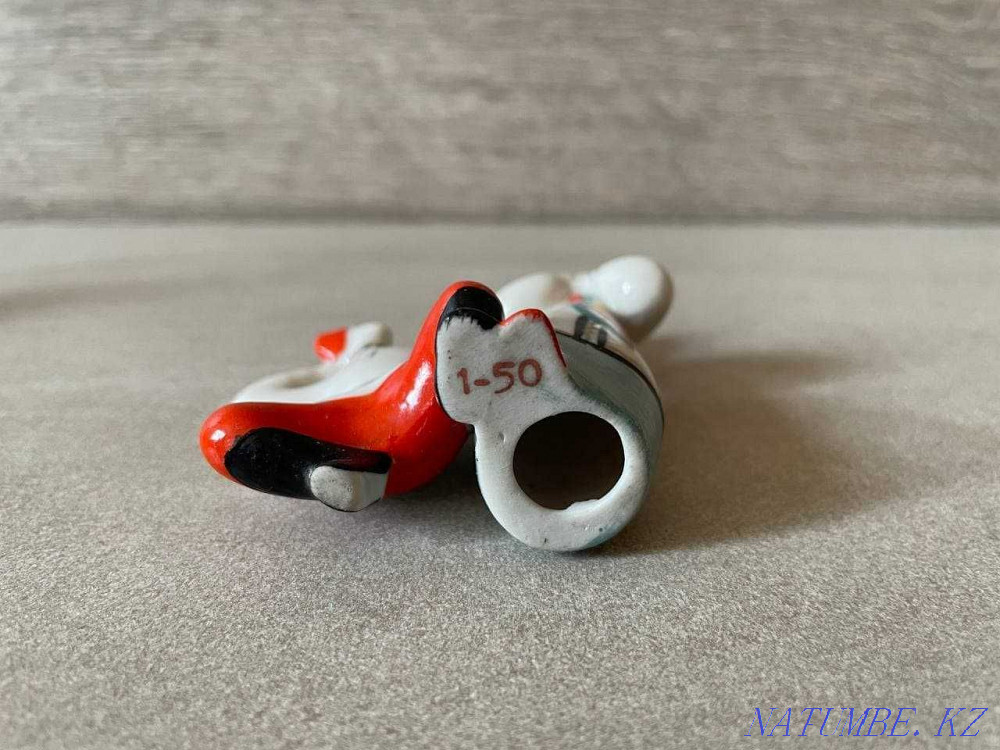 Porcelain figurines "Gopak dance" (Polonsky plant), USSR Almaty - photo 4