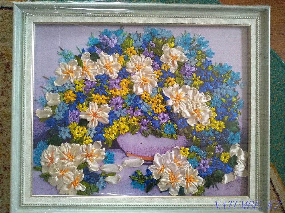 Picture 3d embroidery from ribbons still life of flowers 45x55 cm gift urgently Almaty - photo 5
