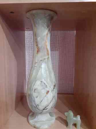 Продаётся ваза из натурального оникса Алматы