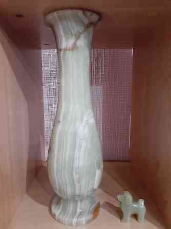 Продаётся ваза из натурального оникса Алматы