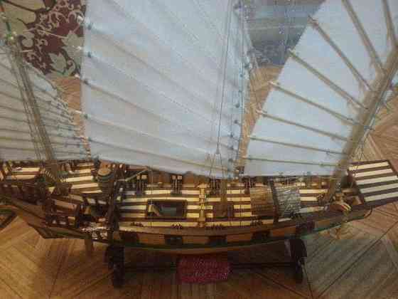 Продается деревянная модель корабля «PIRATE JUNK » ручной работы. Almaty