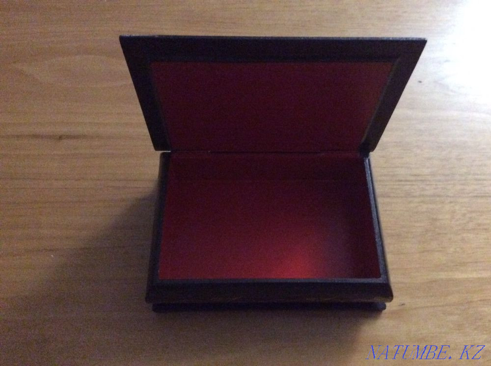 Шкатулки новые, мельхиоровая, деревянная, комплект фарфоровых Алматы - изображение 4