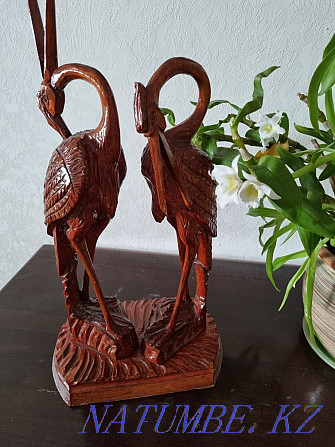 Сувениры из дерева Аисты Алматы - изображение 5
